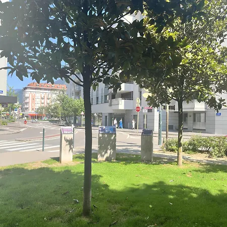 Ecrin De Verdure Hyper Centre Avec Jardin Commun Lejlighed Annecy