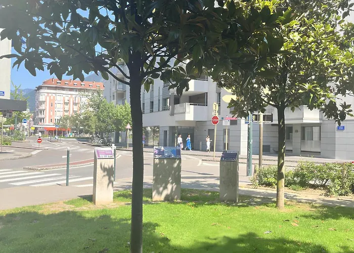 Ecrin De Verdure Hyper Centre Avec Jardin Commun Apartament Annecy